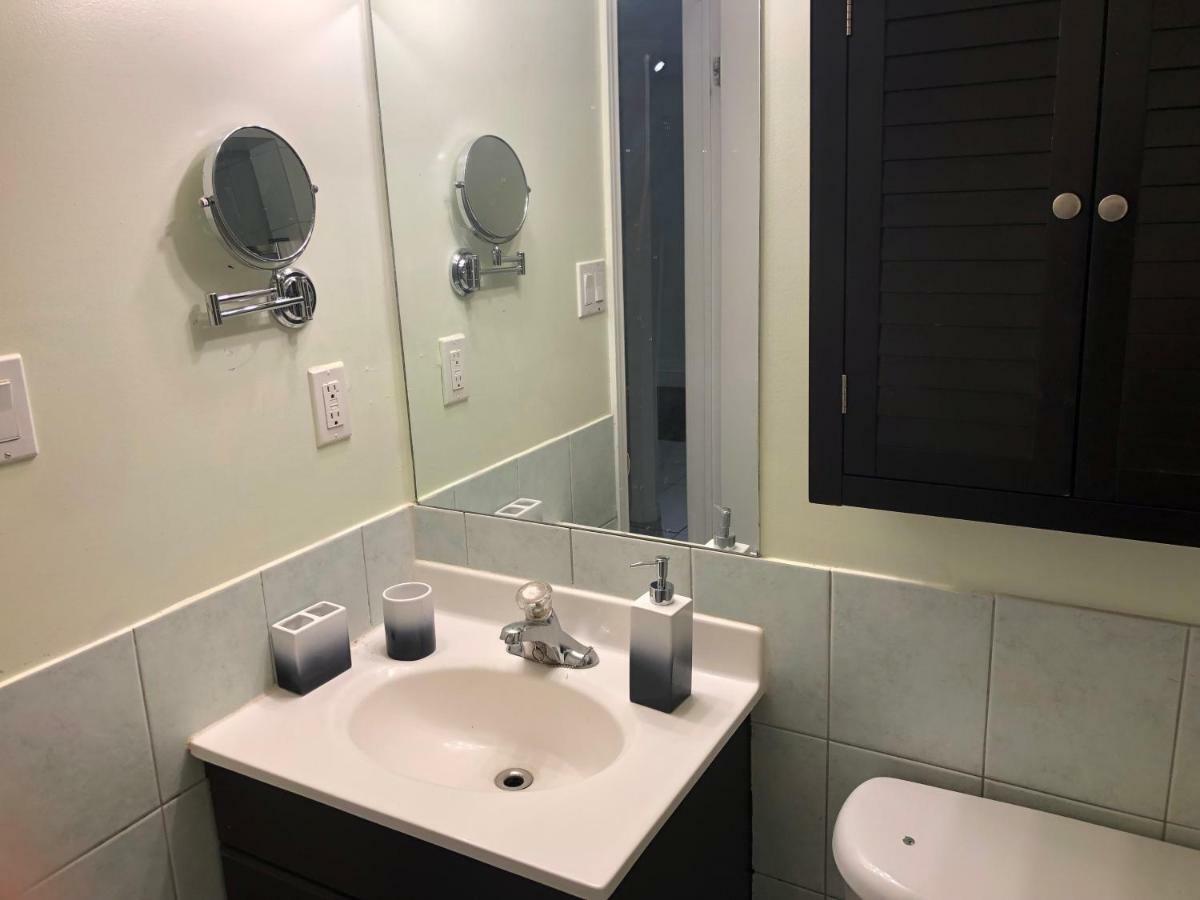 Beautiful 1 Bedroom, Walk Out Basement Apartment. Brampton Ngoại thất bức ảnh